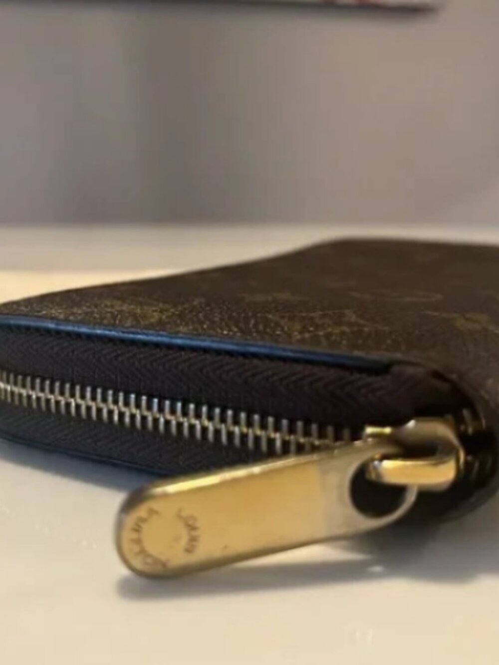 Louis Vuitton Monogram Zippy Wallet Zip Around + Dust Bag - Picture 9 of 14